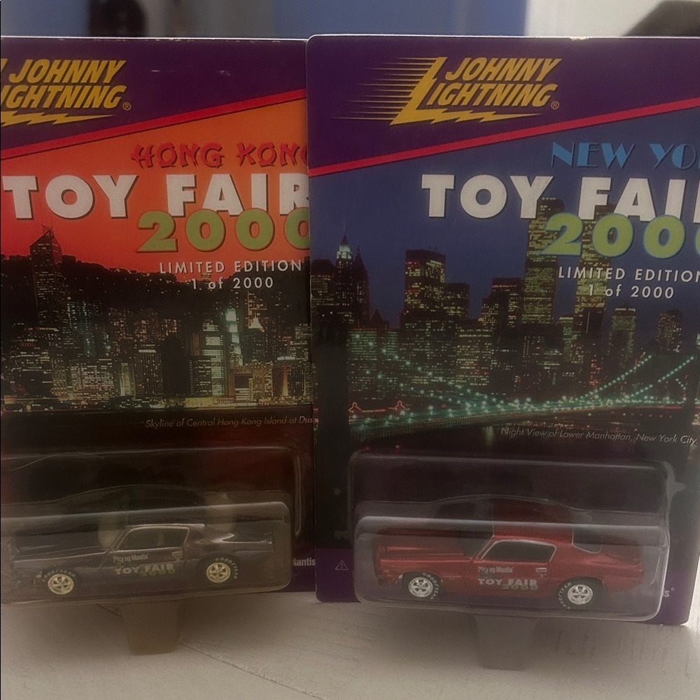 Johnny Lightning New York bashing long toy fair limited edition